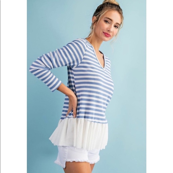 🛍NEW! Long Sleeve Ruffle Trim Top! - Picture 7 of 8